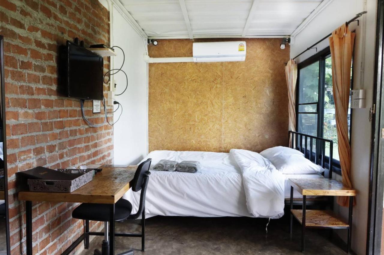 Smile Box Coffee & Resort Nong Hin Exteriör bild