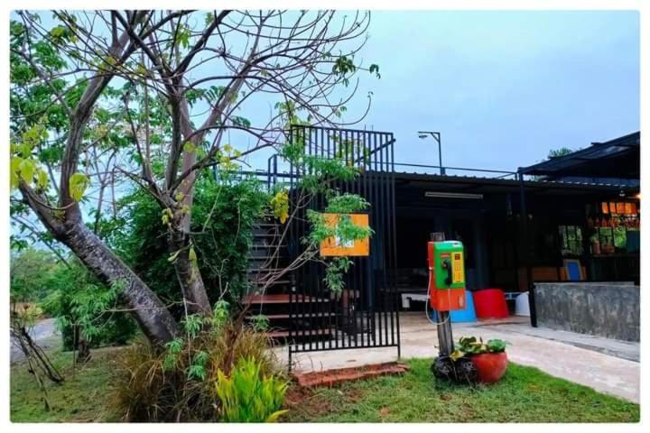 Smile Box Coffee & Resort Nong Hin Exteriör bild